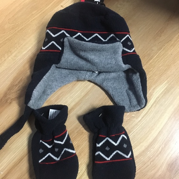 Baby hat mitt combo - Picture 4 of 6